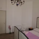Vergilia Bed & Breakfast 3*