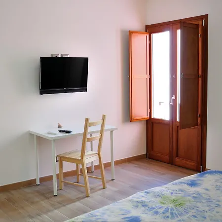 Vergilia Bed & Breakfast 3*