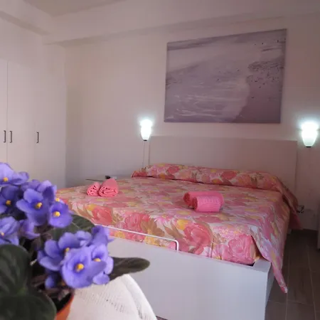 Vergilia Bed & Breakfast 3*